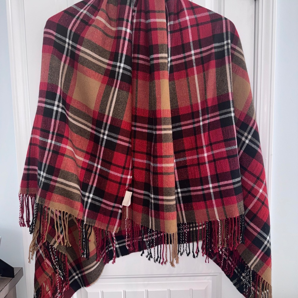 Soft Surroundings Throw Blanket Women Red Plaid Metallic Fringe Wrap 50x70